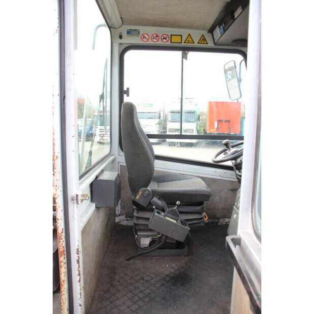 2016 Terberg YT182-44170740