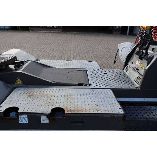 2016 Terberg DT183 Mega-44170878