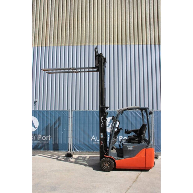 2018 تويوتا 8FBEK16T-44171056