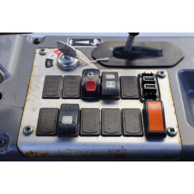 YANMAR SV15VT-44171093