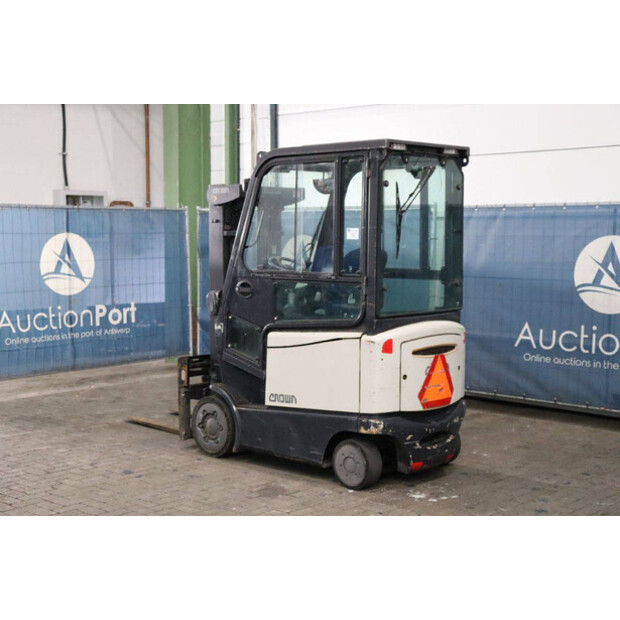 2015 Crown FC4525-2.0-44171711