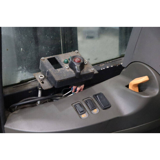 2015 Crown FC4525-2.0-44171733