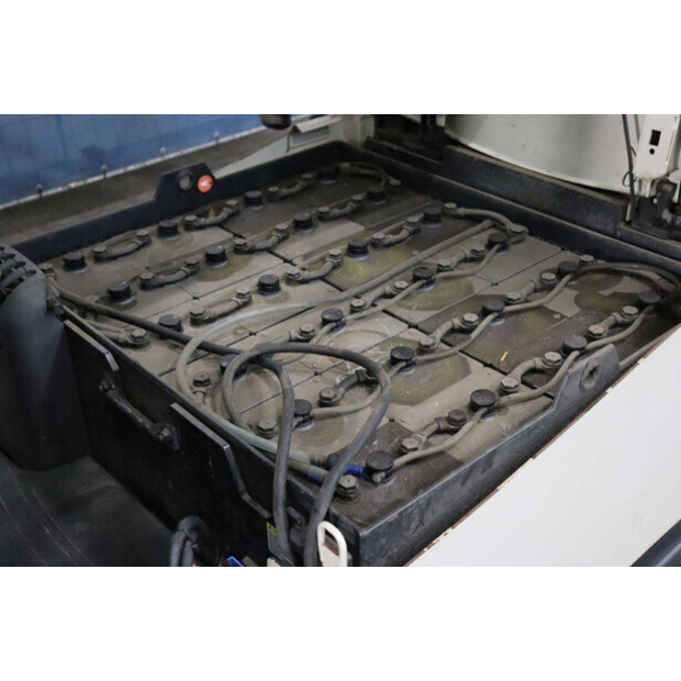 2015 Crown FC4525-2.0-44171740