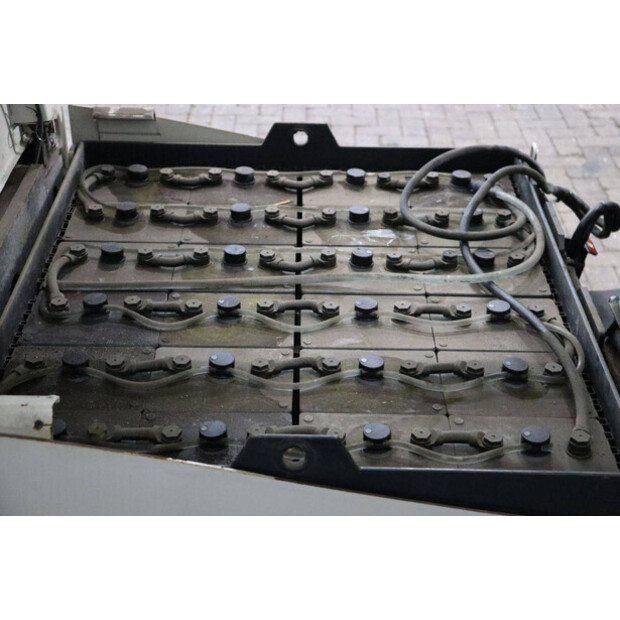 2015 Crown FC4525-2.0-44171742