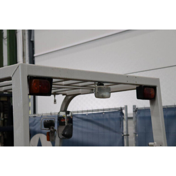 1994 كوماتسو FB25H-1E-44171891