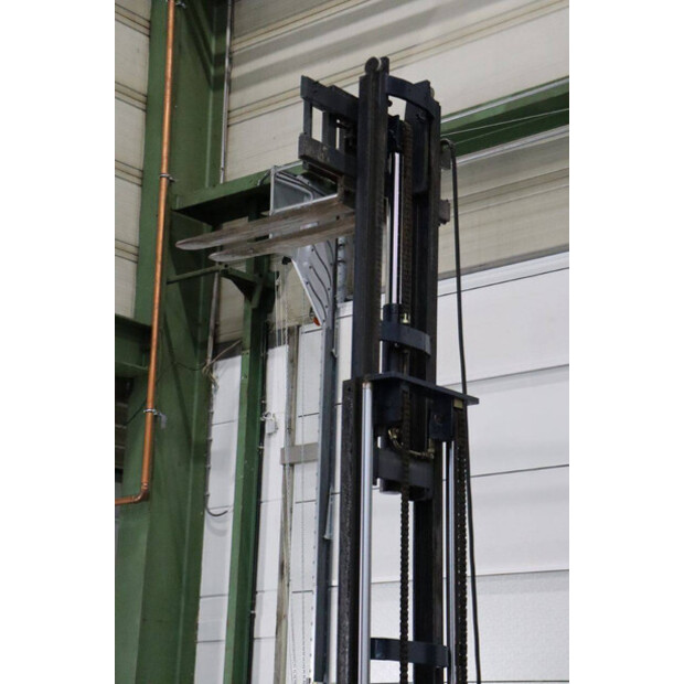 1994 كوماتسو FB25H-1E-44171909