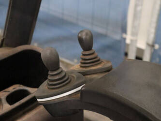 2013-linde-e16-01-1391503-44171971