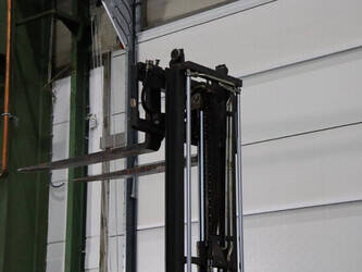 2013-linde-e16-01-1391503-44171990