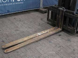 2016-still-rx70-30t-1391511-44172099