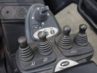 2016-still-rx70-30t-1391511-44172114