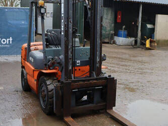 2003-heli-hfd30-44172400