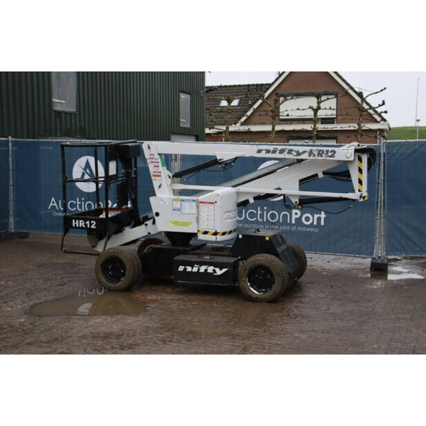 2011 NIFTY HR12 NDE-44172435