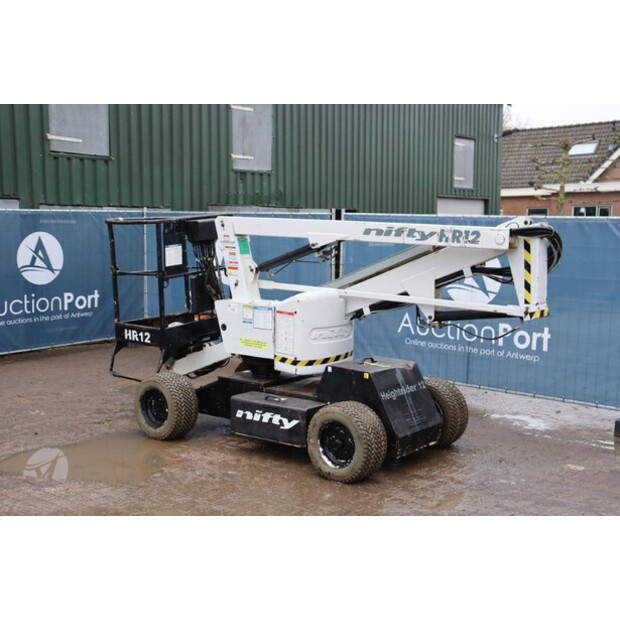 2011 NIFTY HR12 NDE-44172436