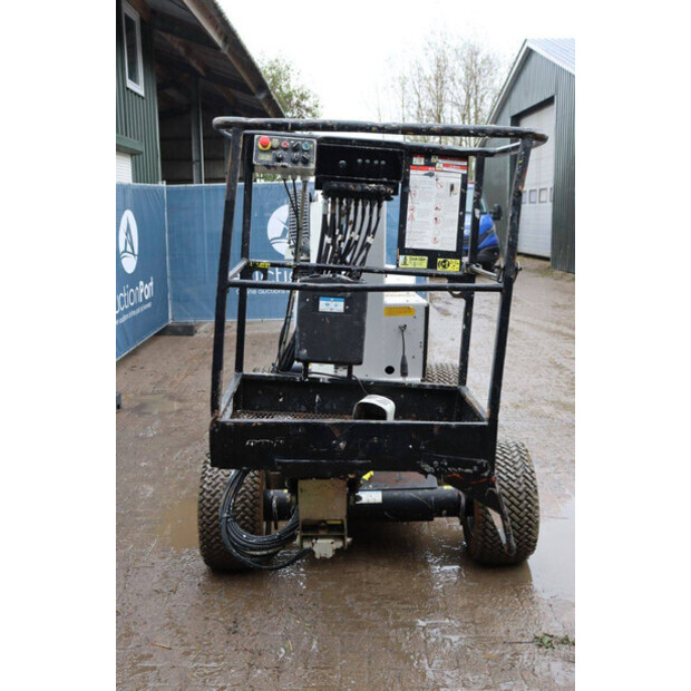 2011 NIFTY HR12 NDE-44172440