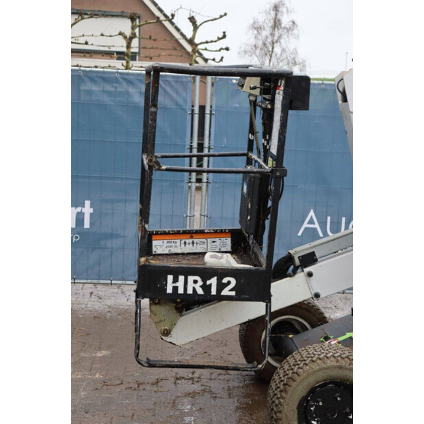 2011 NIFTY HR12 NDE-44172442