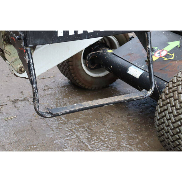 2011 NIFTY HR12 NDE-44172444