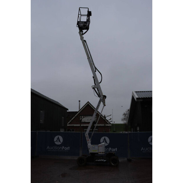 2011 NIFTY HR12 NDE-44172470