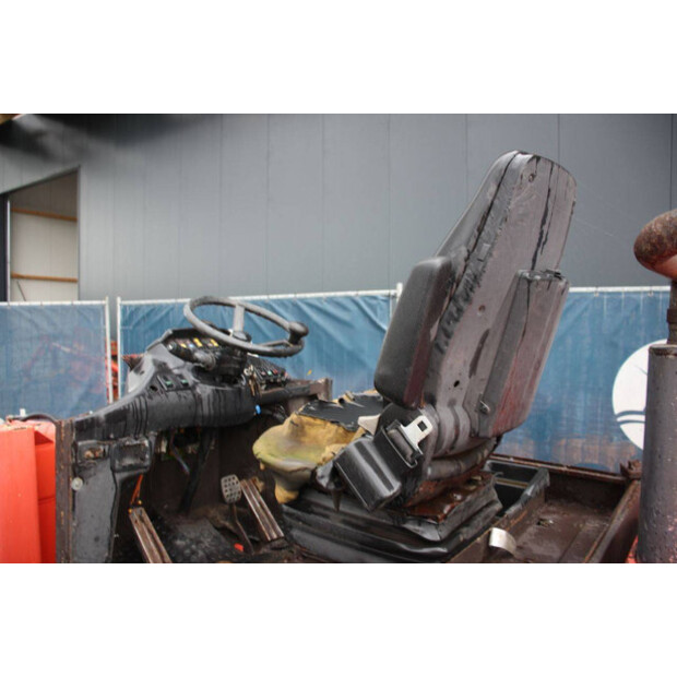 1998 اطلس 52E-44172595