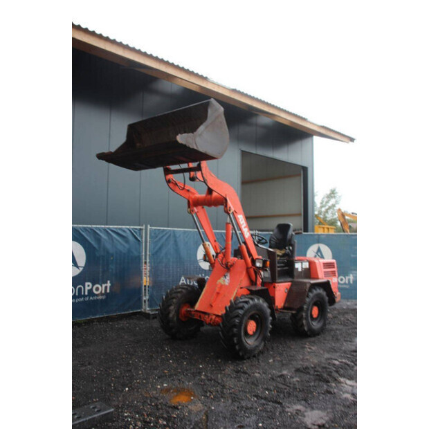 1998 اطلس 52E-44172600