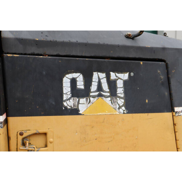 2000 Caterpillar 953C-44172683