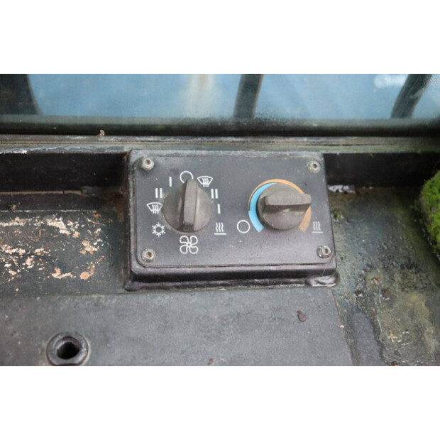 2000 Caterpillar 953C-44172701