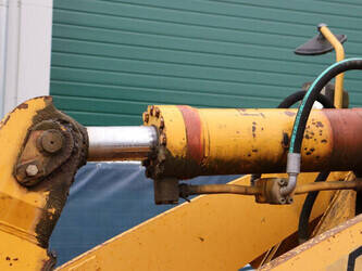 1990-liebherr-l541-44172724