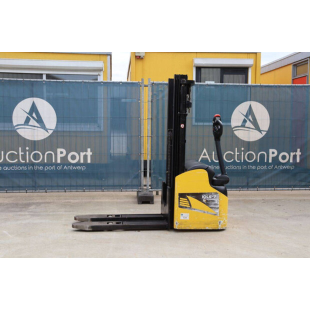 2009 Hyundai 10 LS-7-44172982