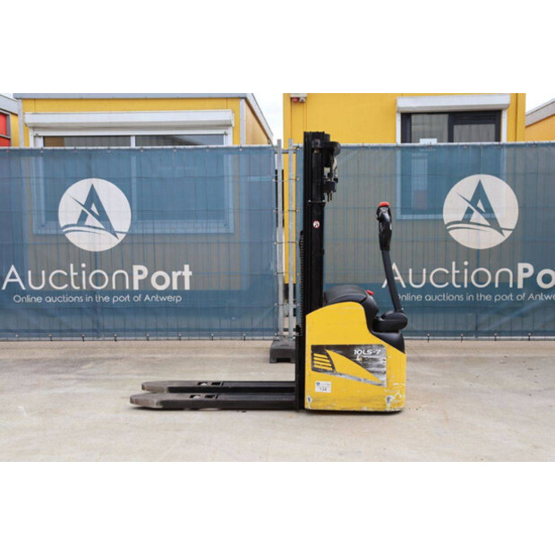 2009 Hyundai 10 LS-7-44172983