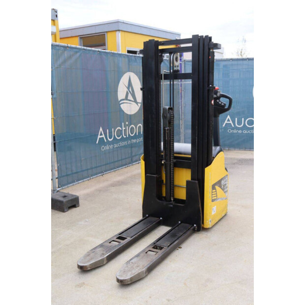 2009 Hyundai 10 LS-7-44172990