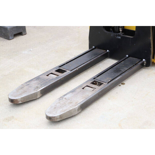 2009 Hyundai 10 LS-7-44172991