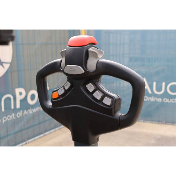 2009 Hyundai 10 LS-7-44172995