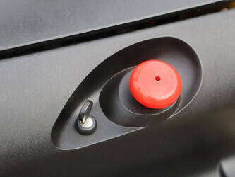 2009-hyundai-10-ls-7-44172996