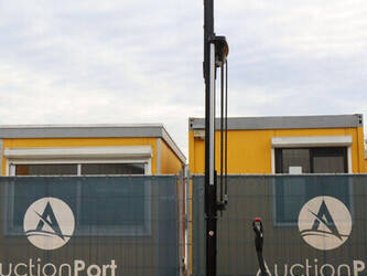 2009-hyundai-10-ls-7-44173002