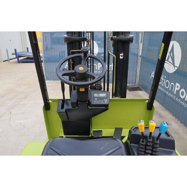 2001 كلارك CEM 30S-44173023