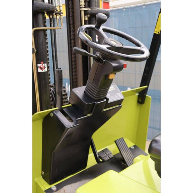 2001 كلارك CEM 30S-44173026