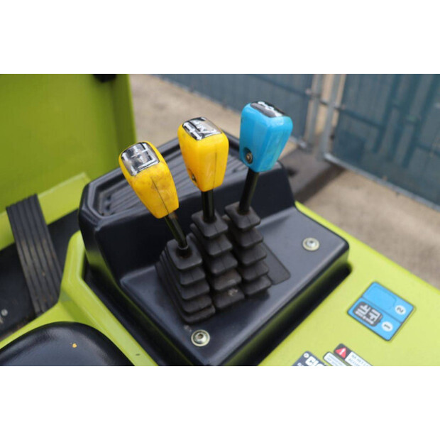 2001 كلارك CEM 30S-44173033