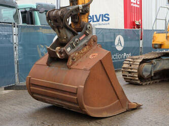 2018-liebherr-r926-44173086