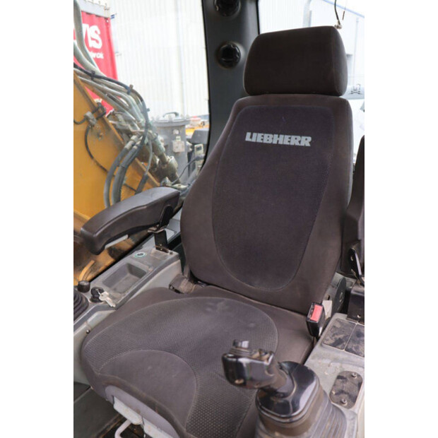 2018 ليبهير R926-44173101