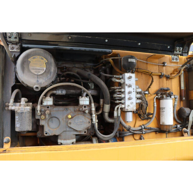 2018 ليبهير R926-44173117