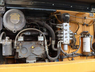 2018-liebherr-r926-44173117