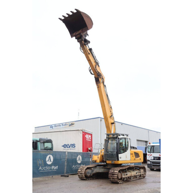 2018 ليبهير R926-44173122