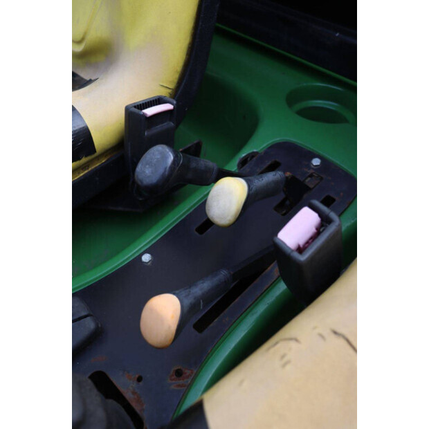 2001 جون دير 2030A-44173347