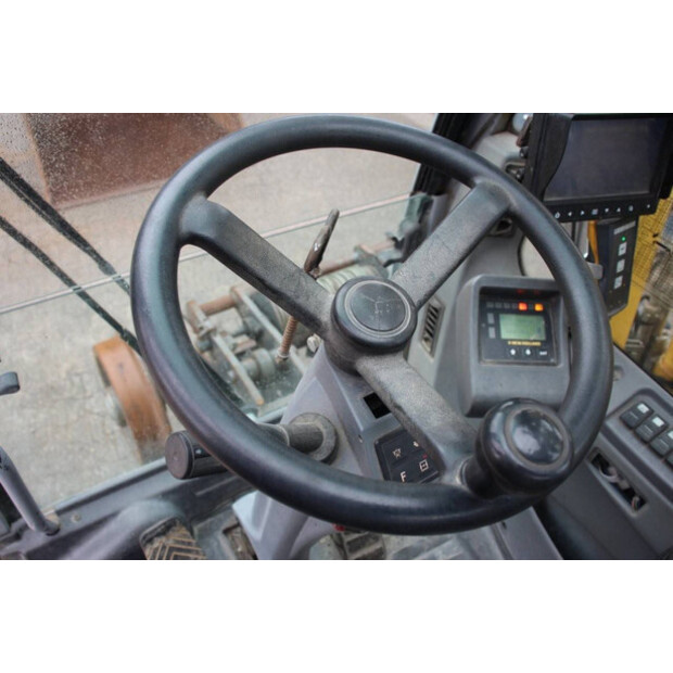 2008 New Holland MH5 Plus-44173579