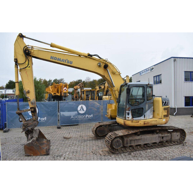 2001 كوماتسو PC288US-3-44173652