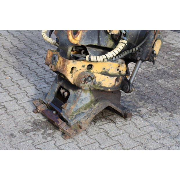 2015 Caterpillar M318F-44173776