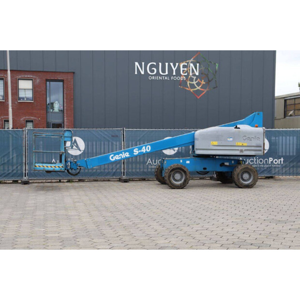 2013 Genie S-40-44173957