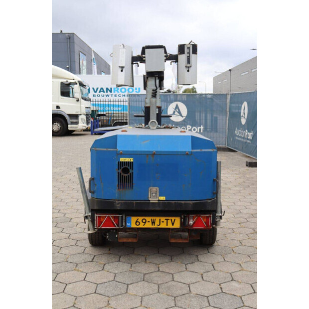 2012 تاورلايت VB-9-44174061