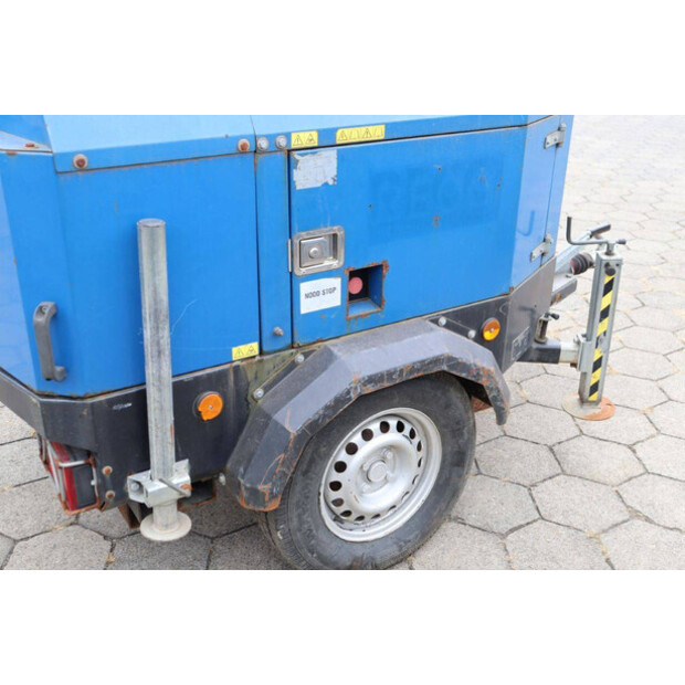 2012 تاورلايت VB-9-44174076