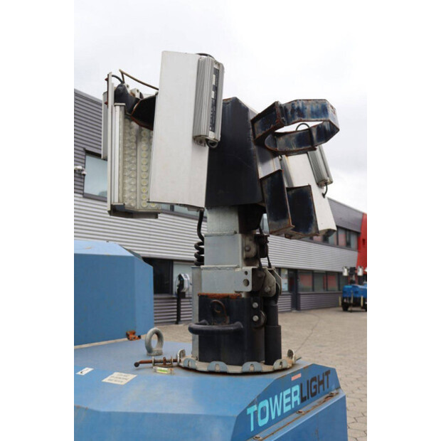 2012 تاورلايت VB-9-44174087