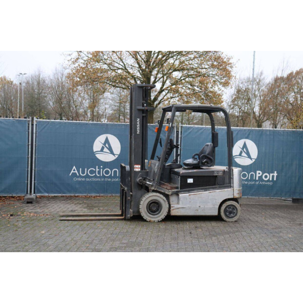 2011 نيسان 1Q2L25Q-44174328